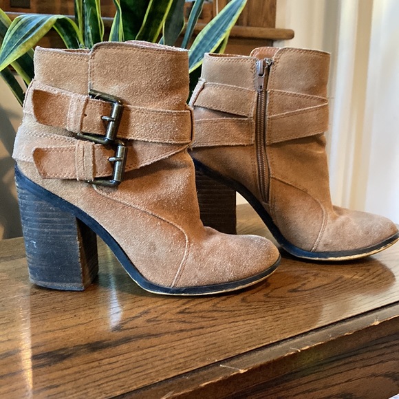 High heel booties from shoemint - Picture 2 of 6